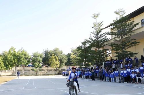 Tập huấn kỹ năng lái xe trên sa hình cho học sinh lớp 10 ở Phú Thọ