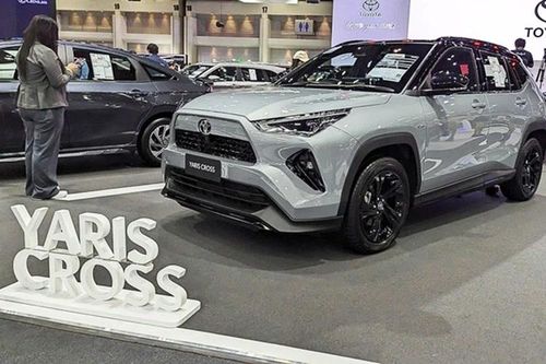 Tận thấy Toyota Yaris Cross HEV NightShade 2026 'bằng xương, bằng thịt'