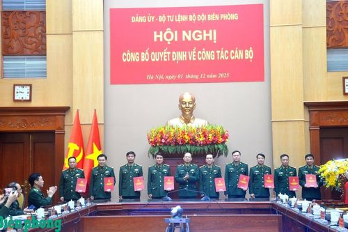 Đảng ủy, Bộ Tư lệnh BĐBP công bố, trao quyết định về công tác cán bộ