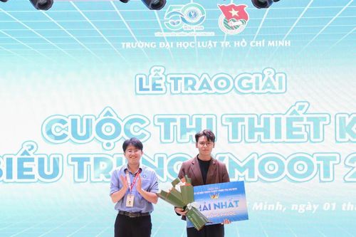 Trường Đại học Luật Hà Nội giành Quán quân Cuộc thi Phiên tòa giả định VMoot cấp quốc gia 2025