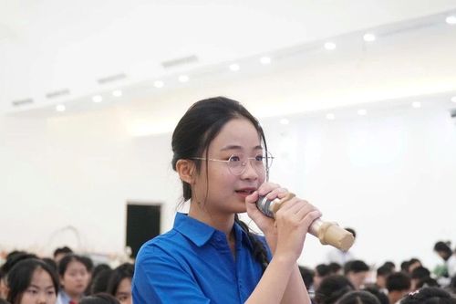 Bộ GD&ĐT phát động học sinh hưởng ứng lối sống xanh