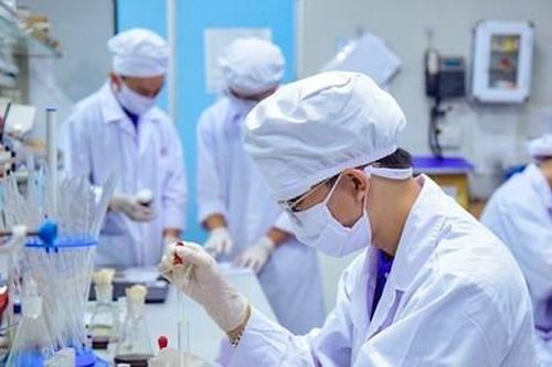 Ai được phép đào tạo bác sĩ và 4 bài học với Việt Nam