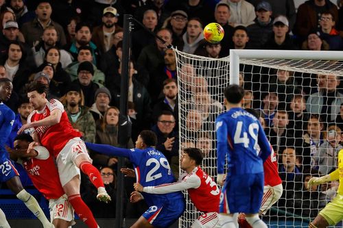 Chelsea chia điểm Arsenal: Niềm kiêu hãnh The Blues