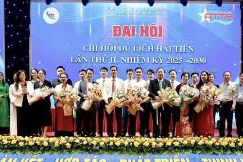 Đề xuất nhiều giải pháp để du lịch Hải Tiến bứt phá