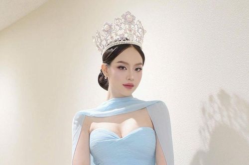 Danh tính nam ca sĩ khiến Hoa hậu Thanh Thủy công khai 'u mê' trên mạng xã hội