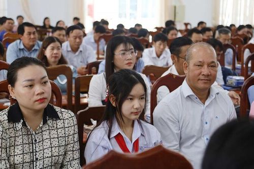 Hội thảo bạo lực học đường - thực trạng và giải pháp