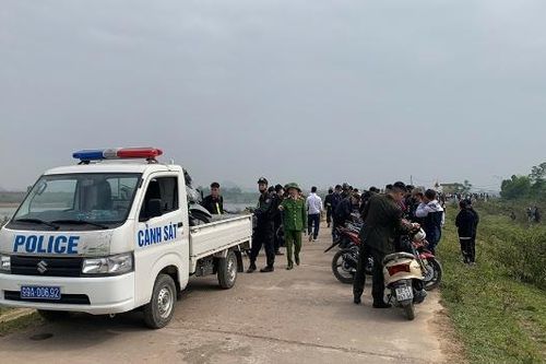 Hơn 50 phương tiện bị tạm giữ ở khu vực 'Cây cô đơn' Hữu Chấp