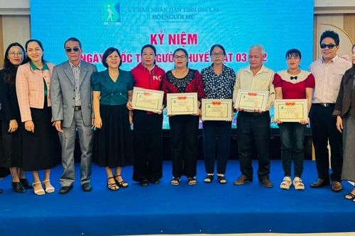 Hội Người mù tỉnh Gia Lai kỷ niệm Ngày Quốc tế Người khuyết tật 3-12