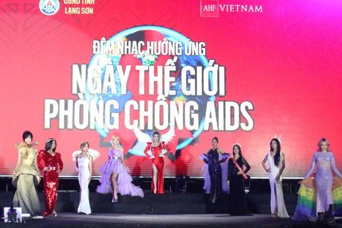 Đêm nhạc sôi động hưởng ứng 35 năm Việt Nam ứng phó với HIV/AIDS