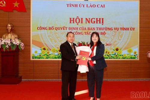 Đồng chí Hoàng Trường Minh được điều động, chỉ định giữ vị trí Bí thư Đảng ủy xã Sín Chéng