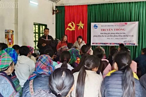 80 phụ nữ xã Tả Phìn được truyền thông bình đẳng giới