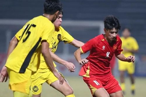 U17 Việt Nam đại thắng Malaysia 4-0, lập kỷ lục vòng loại