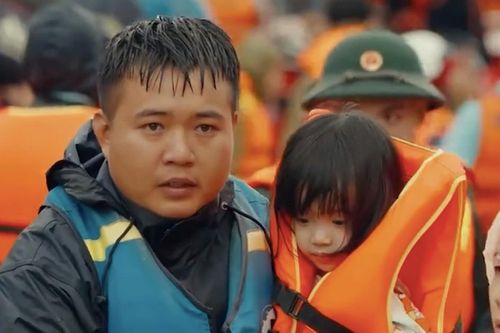 Phim tài liệu Vệt bùn: Nơi hy vọng nảy mầm từ gian khó