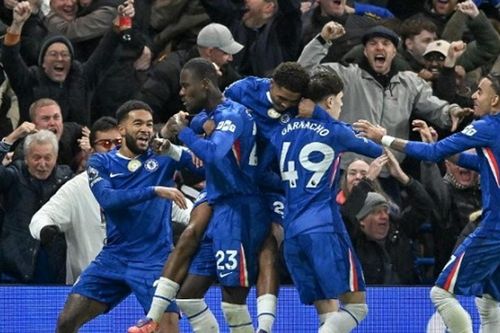 Chelsea 1-1 Arsenal: Bản ngã trỗi dậy khi chỉ còn 10 người