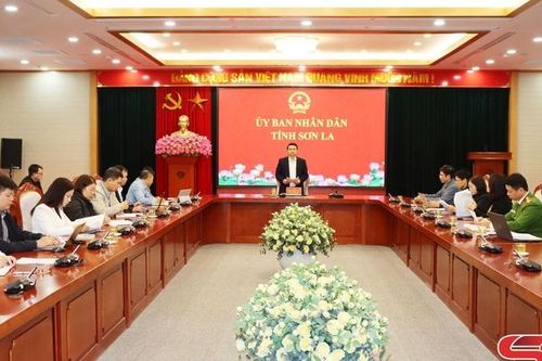 Đồng chí Phó Chủ tịch UBND tỉnh làm việc với các sở, ngành triển khai Nghị định số 255/2025/NĐ-CP