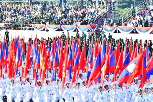 Nước Lào nửa thế kỷ phát triển 'Đóa Chăm Pa' bừng nở giữa hành trình đổi mới
