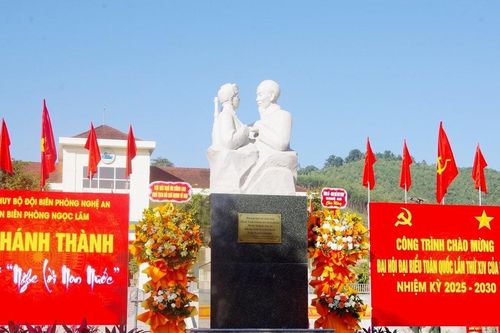 Nghệ An: Khánh thành tượng đài 'Nghe lời non nước'