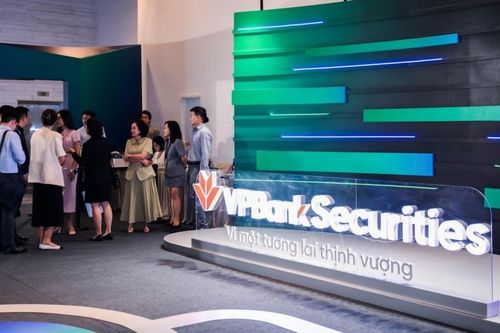 Việc niêm yết của VPBankS có bước tiến mới