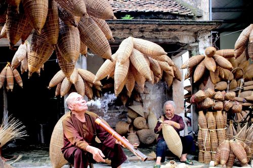 Làng nghề tre đan hơn 200 năm giữ chút hồn quê