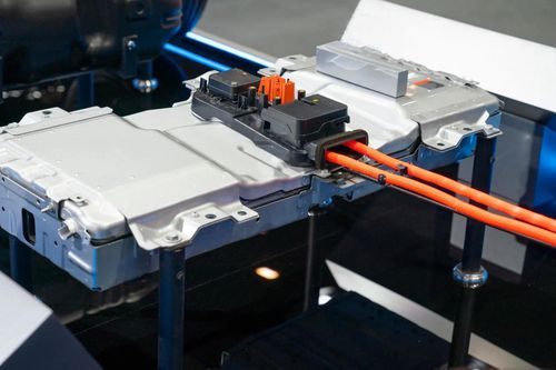Pin thể rắn an toàn và bền hơn chỉ nhờ một thao tác đơn giản