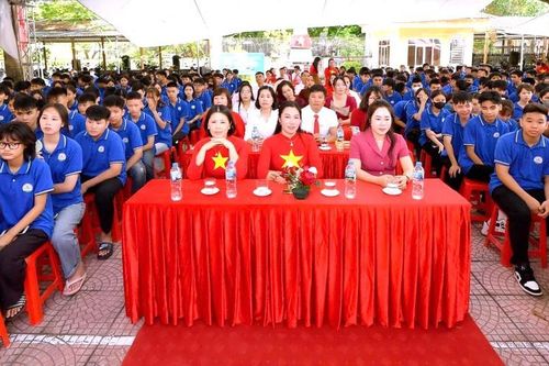 Bộ Giáo dục và Đào tạo dự kiến chuẩn nghề nghiệp giáo viên cơ sở giáo dục thường xuyên