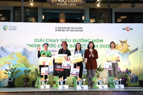 Bế mạc Giải chạy siêu đường mòn 'Non nước Cao Bằng' năm 2025
