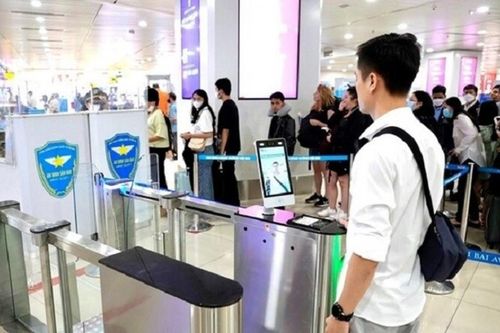 Từ hôm nay, khách không ký gửi hành lý phải làm thủ tục bằng VNeID