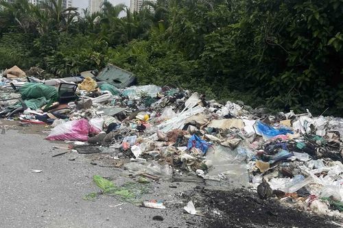 Cần mạnh tay xử lý nạn xả rác tại Hà Nội