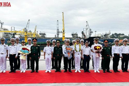 Tàu huấn luyện ROKS Hansando của Hải quân Hàn Quốc thăm xã giao Đà Nẵng