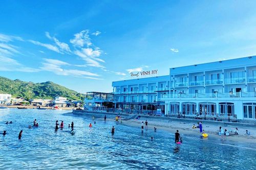 Khánh Hòa: Du lịch tăng trưởng ấn tượng, vượt qua khó khăn mưa lũ
