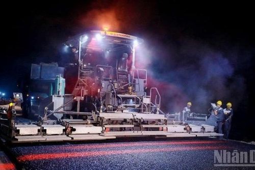Công trường Đồng Đăng-Trà Lĩnh những đêm sáng điện, bứt tốc thi công