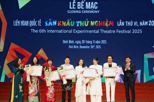 Gần 100 Huy chương được trao tại Liên hoan sân khấu thử nghiệm lần VI-2025