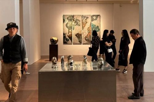 Cuộc phiêu lưu của kim loại trong nghệ thuật đương đại