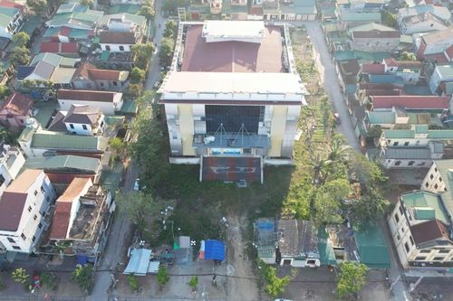 Dự án 70 tỷ đồng dang dở gần 1 thập kỷ, hoang tàn trên 'đất vàng' Nghệ An