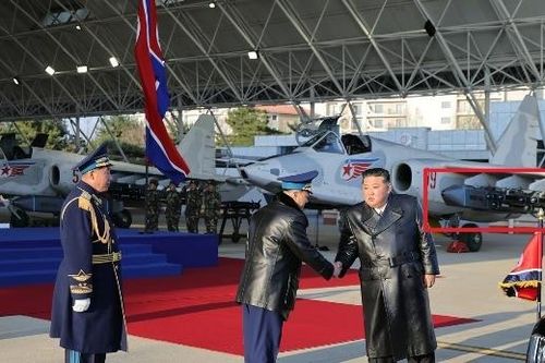 Tiêm kích Triều Tiên được gắn tên lửa giống Storm Shadow của phương Tây