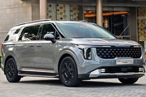 Xe MPV tiền tỷ đại hạ giá, khách mua lời đến cả trăm triệu so với niêm yết
