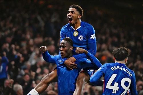 Chelsea khởi sắc nhờ cặp trung vệ Chalobah - Fofana
