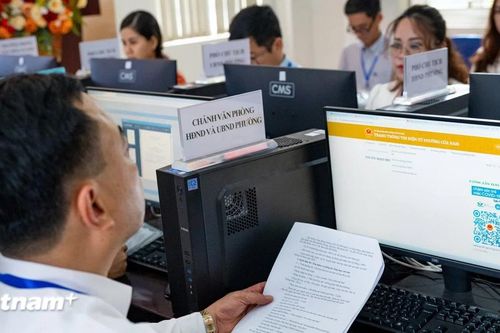Bộ Nội vụ hướng dẫn căn cứ để ký hợp đồng thực hiện nhiệm vụ của công chức