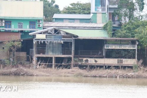 Huế: Sạt lở bờ sông Bồ diễn biến phức tạp trong mùa bão lũ