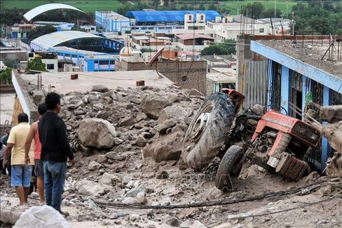 Peru: Lở đất làm chìm thuyền khiến hàng chục người thương vong, mất tích