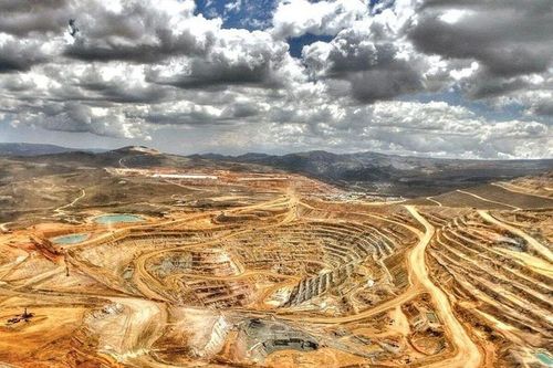 Iran phát hiện mỏ vàng quy mô lớn