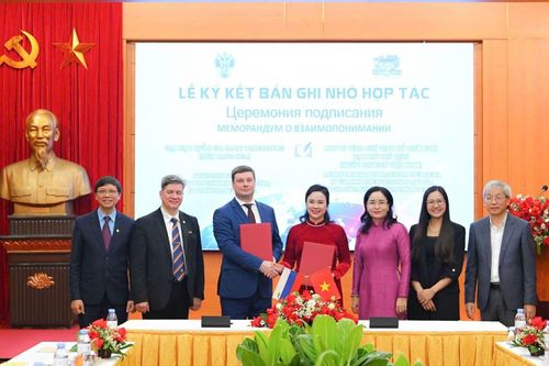 Gìn giữ, phát huy giá trị di sản Chủ tịch Hồ Chí Minh ra thế giới