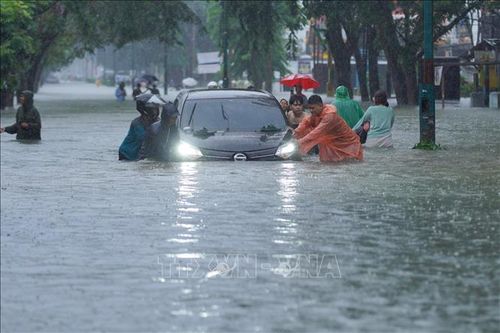 Indonesia huy động nguồn lực tái thiết giáo dục và y tế sau thiên tai tại Sumatra