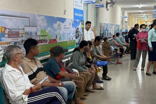 Đưa dịch vụ y tế chất lượng cao đến người dân vùng xa
