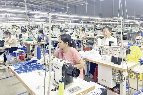 Doanh nghiệp tăng tốc sản xuất, chuẩn bị nguồn hàng phục vụ tết
