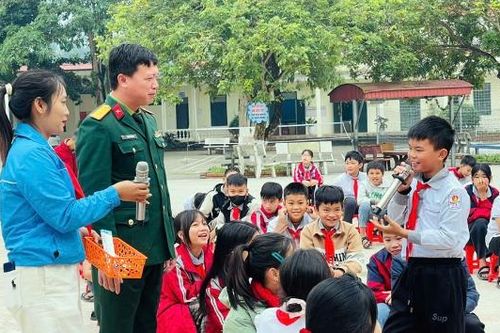 Tuyên truyền truyền thống Quân đội nhân dân Việt Nam cho học sinh