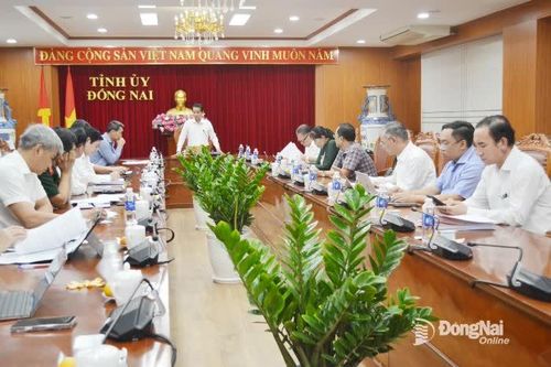 Chú trọng xây dựng, phát triển tổ chức Đảng, đoàn thể trong doanh nghiệp ngoài nhà nước
