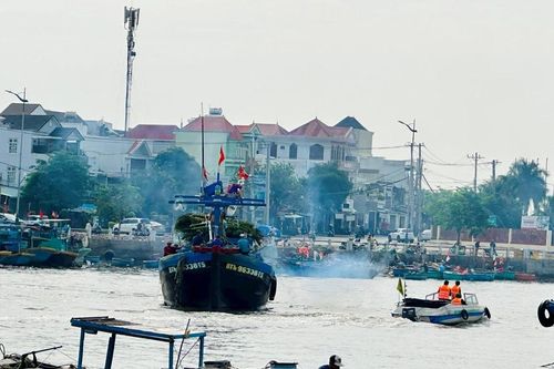 Giải tỏa lệnh cấm tàu thuyền trên vùng biển Lâm Đồng