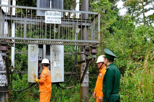 Thắp sáng phên dậu Tổ quốc