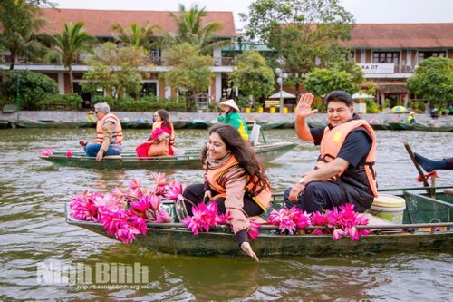 Tam Cốc nỗ lực xây dựng sản phẩm 'du lịch bốn mùa'